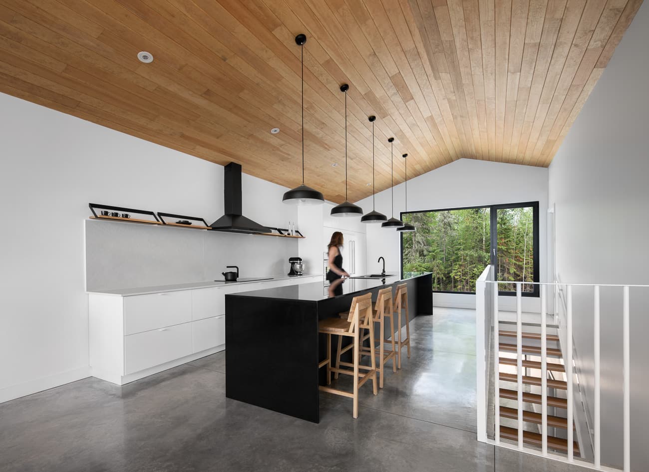 Fully equipped gourmet kitchen at Le Littoral