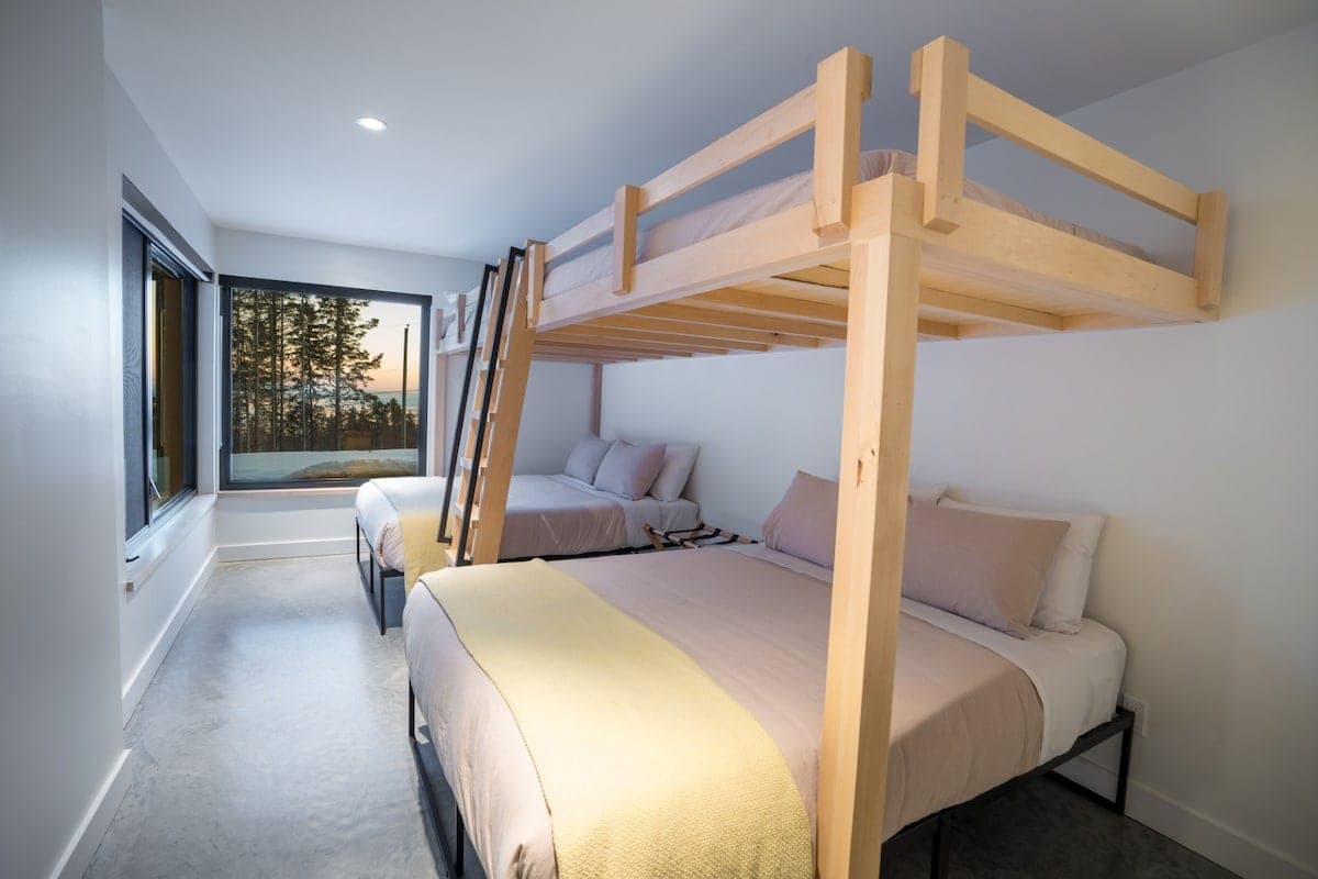 Family dorm with bunk beds, Les Thermes chalet, Cap-à-l'Aigle