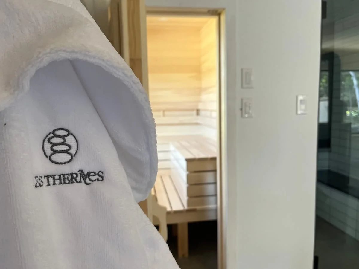 The thermal zone of Les Thermes chalet: robe and sauna
