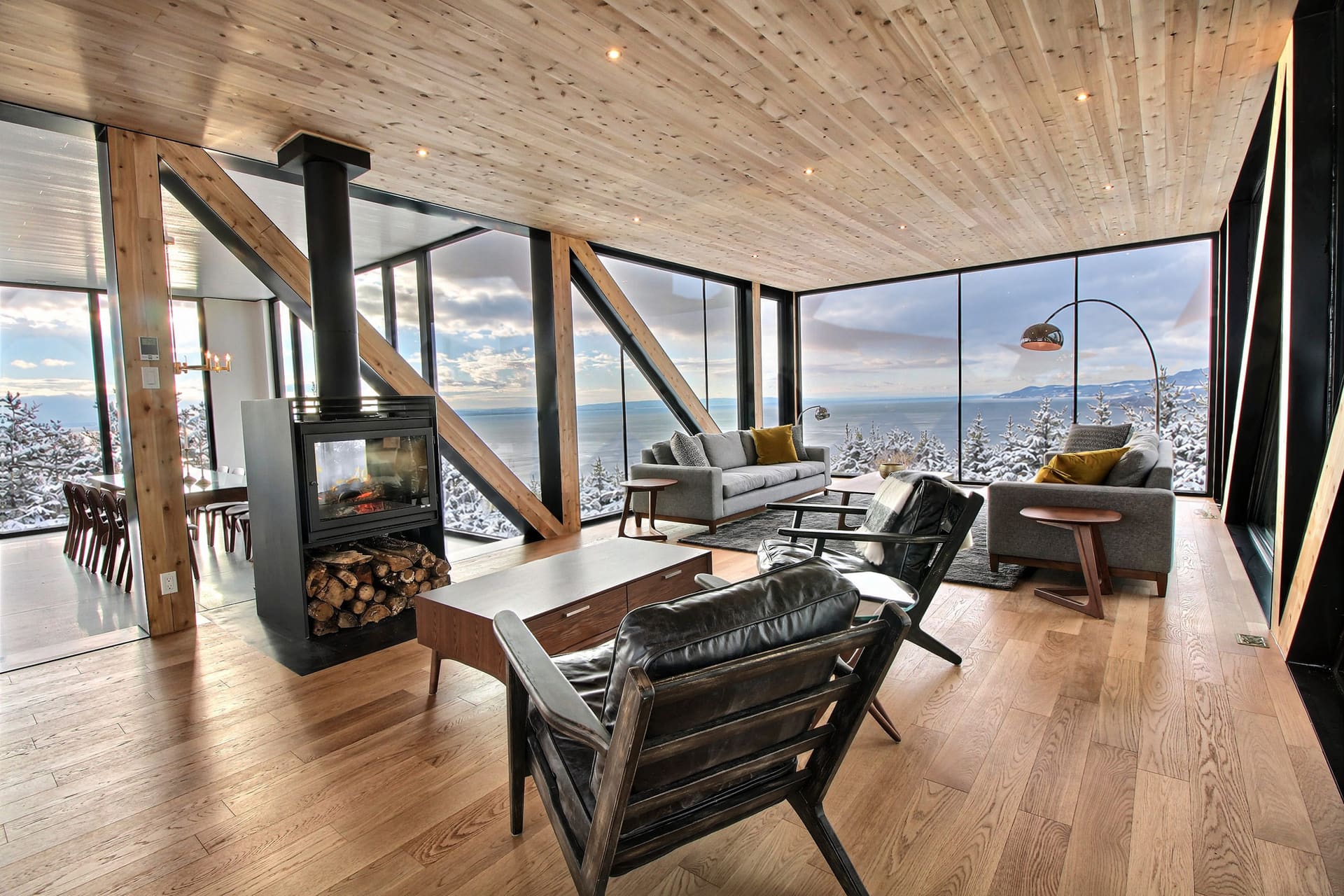 Living room with panoramic view, La Blanche, Charlevoix