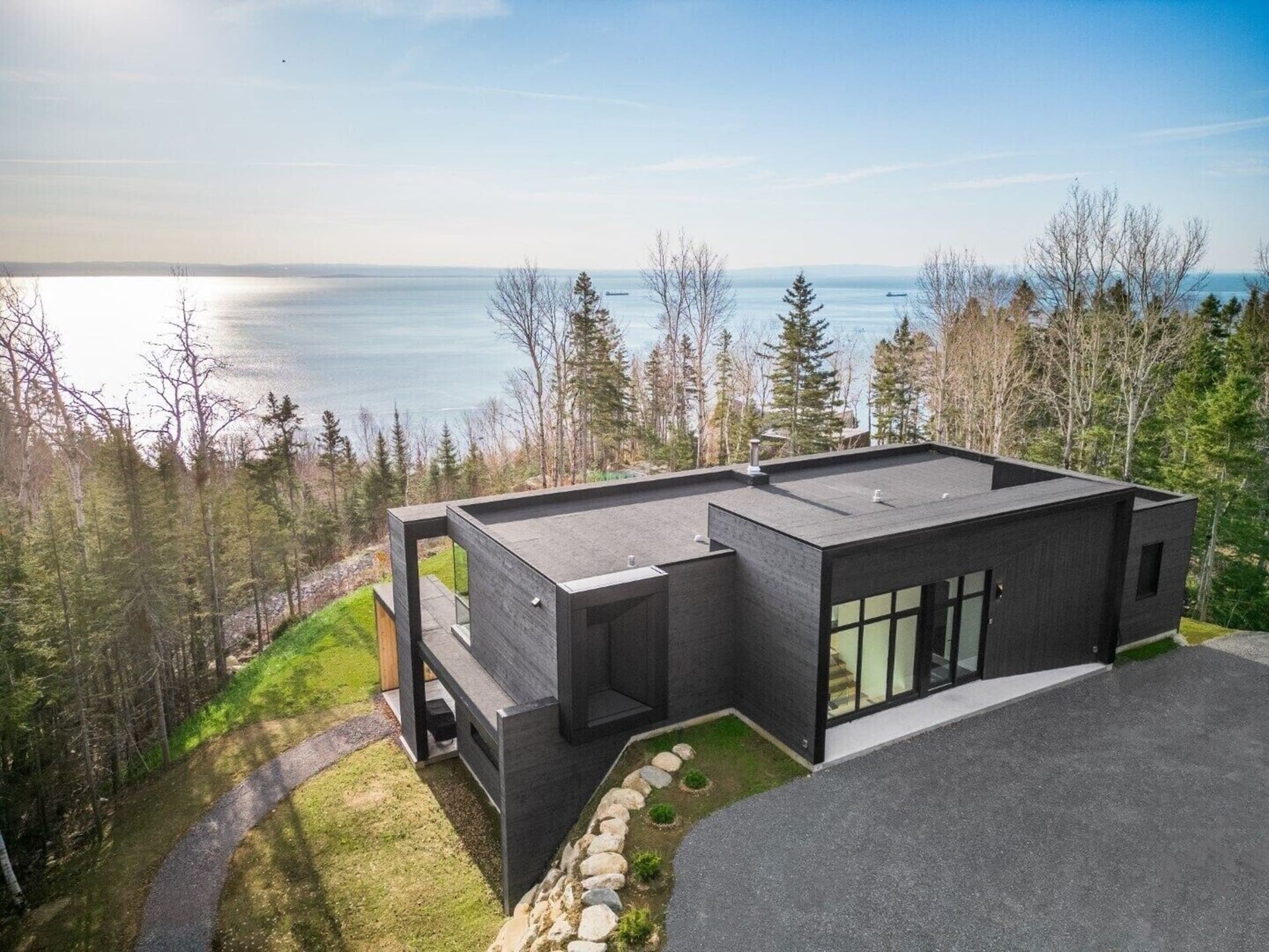 Vue aérienne de la villa Le Ruisseau, Cap-à-l'Aigle, Charlevoix